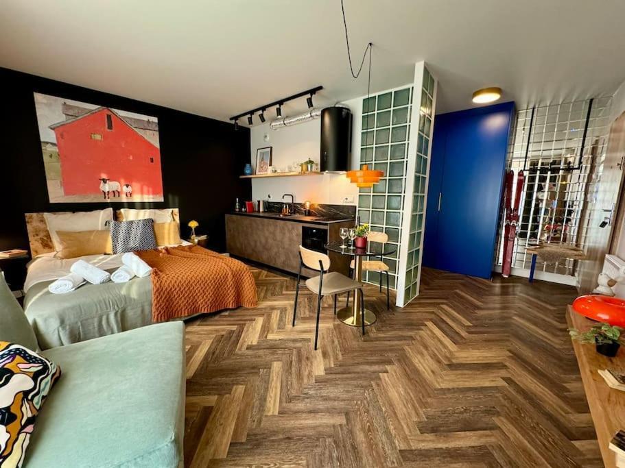 Art & Sunski Studio Z Garazem Podziemnym Krynica-Zdrój Esterno foto