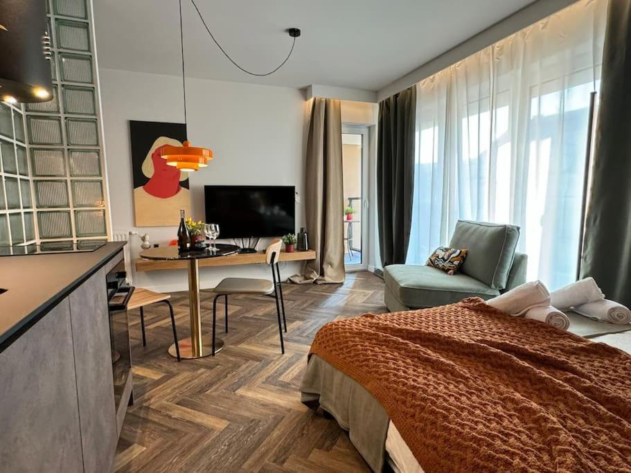 Art & Sunski Studio Z Garazem Podziemnym Krynica-Zdrój Esterno foto