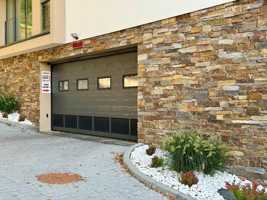 Art & Sunski Studio Z Garazem Podziemnym Krynica-Zdrój Esterno foto
