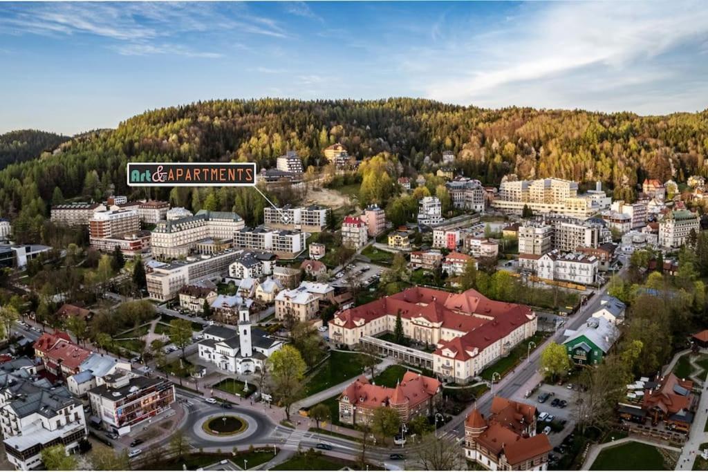 Art & Sunski Studio Z Garazem Podziemnym Krynica-Zdrój Esterno foto